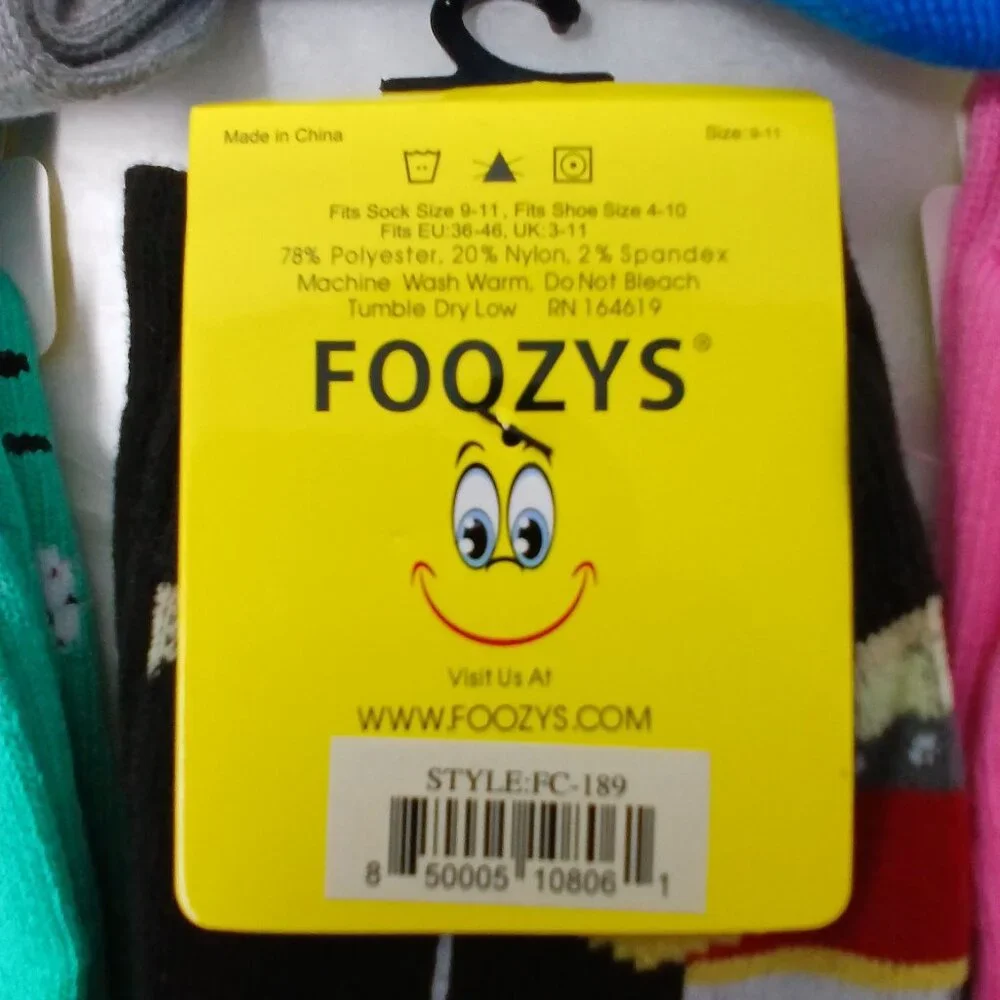 Foozys 6 Pair Foodie Sock Bundle  Women Banana Suchi Strawberry Wine Pepper NOT